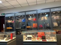 -用真奢侈品名表名包回收中心(朝阳万达店)