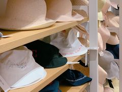 -名创优品(北京新中关购物中心地铁层店)