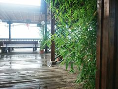 -乌托邦轰趴日租聚会别墅(先生的院子店)