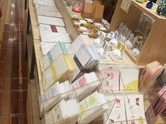 -猫的天空之城概念书店(印象城购物中心店)