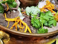 -乡土特色.冷锅鱼.牦牛肉汤锅