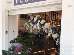-FLOVIE FLORIST CAFE