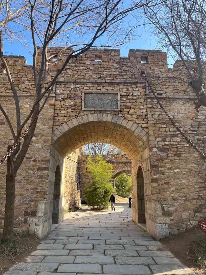 腊山河公园-"要在济南西站坐高铁,因为离发车时间还有几.