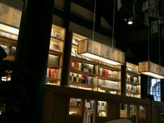 -猫的天空之城概念书店(杭州南宋御街店)