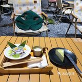来一场下午茶很可以。「斑斓椰椰冰粉」甜度适中