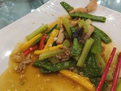 -绿雅居原生态农庄(小涌店)