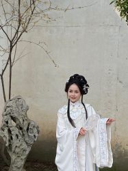 -一揽芳华汉服旗袍体验馆(拙政园店)