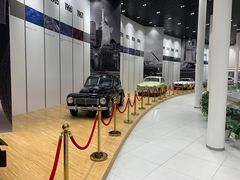 -杭州中沃沃尔沃4S店(滨江区店)