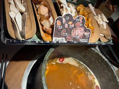 -芸山季·云南山珍菌火锅(人民广场来福士店)