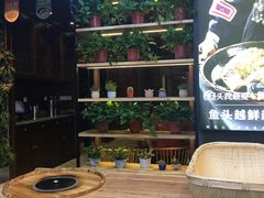 -阿瓦山寨·湘菜现炒·剁椒鱼头王(咸阳总店)