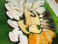 -钢管厂五区小郡肝串串香火锅(梅川路店)