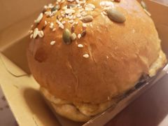 -HIGH FIVE哈福手工汉堡(桂林路店)