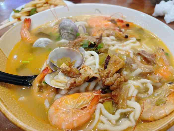 鲜面缘海鲜面(兴工二路店)-"因为桥头胡市场略远,就找了这家尝尝宁海