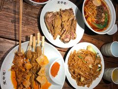 -张氏宽窄巷成都菜(澳德乐店)