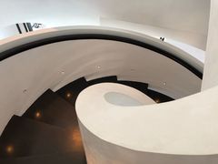 -瑰丽酒店·海吧·天际下午茶·现场DJ·天台酒吧