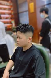 -尼特斯男士发型馆
