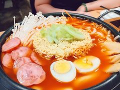 -军硕烤肉·部队火锅(二七万达店)