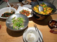 -聚鑫朋酸菜肥肠(九龙仓店)