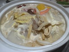 -三人行骨头王火锅(长寿店)