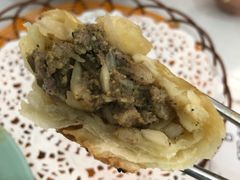 酥皮烤包子-董小西的凉皮和椒麻鸡(三元桥店)