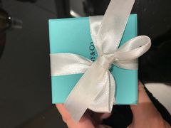 -Tiffany & Co.蒂芙尼
(杭州大厦店)