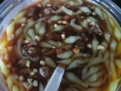 门口的凉虾-渝味黄姐火锅(黄泥村店)