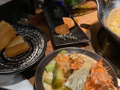 -湊湊火锅·茶憩(杭州湖滨银泰in77店)