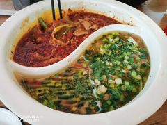 鸳鸯水煮牛肉-成都吃客(九眼桥店)