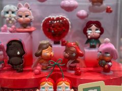 -泡泡玛特POPMART(世豪广场店)