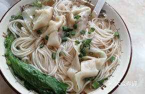 Clear Soup Dumpling Noodles