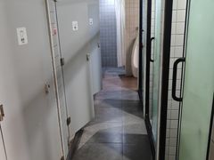 -栖游青年旅舍(华强北地铁站店)