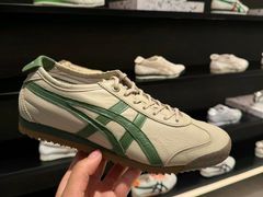 -ABC MART(心斎橋店)