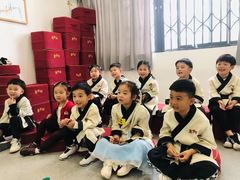-童学馆·诗书礼乐少儿国学(青年路店)