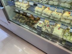 -白玉兰食品甜凤店(合生汇店)
