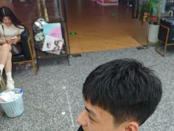 -藤野造型·烫·染发型设计店