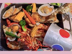 -水桶王国主题餐厅·聚会·生日派对·亲子活动·家庭套餐(亚龙湾希尔顿店)