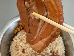 -梁阿婆廿年老牌扣肉糯米饭