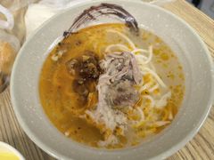 -巍山𤆵肉饵丝