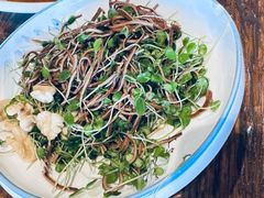 黑豆腐丝拌桃仁-百花人家(门城水岸店)
