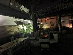 -脚下咖啡·CHILL酒馆(灵光东巷店)