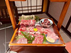 -山川小町·极番烧肉(新地假日广场店)