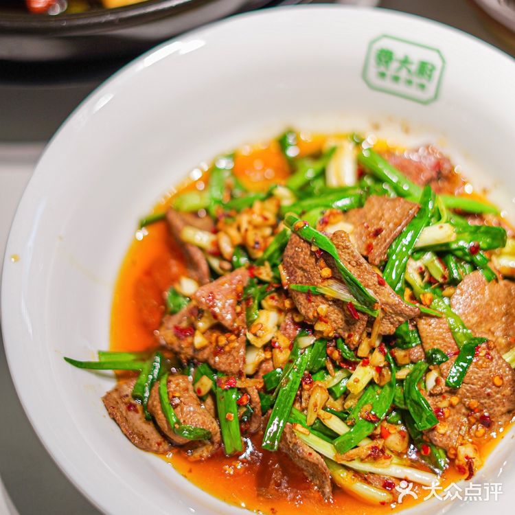 排队也值得吃的费大厨｜辣椒🌶️炒肉绝了！