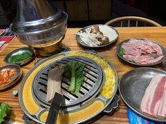 -青瓦炭韩潮烤肉(花园道店)