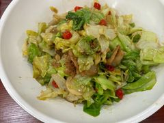 -湖南人家湘菜馆(镇江路店)