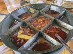 -乖嬢嬢重庆老火锅(南联店)