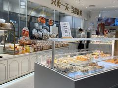 面包甜点陈列柜-卡玛王子·面包·蛋糕(南山宝能环球汇店)