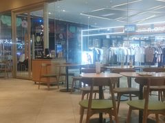 大堂-星巴克(东莞塘厦万科生活广场店)