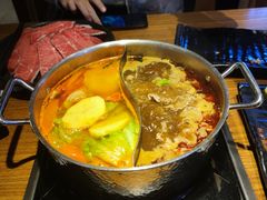 -呷哺呷哺(万达新世界店)