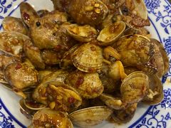 -江城燕子大排档(江汉路步行街店)