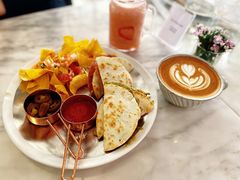 鸡牛双肉芝士墨西哥馅饼-The Rug Cafe(王府中环店)